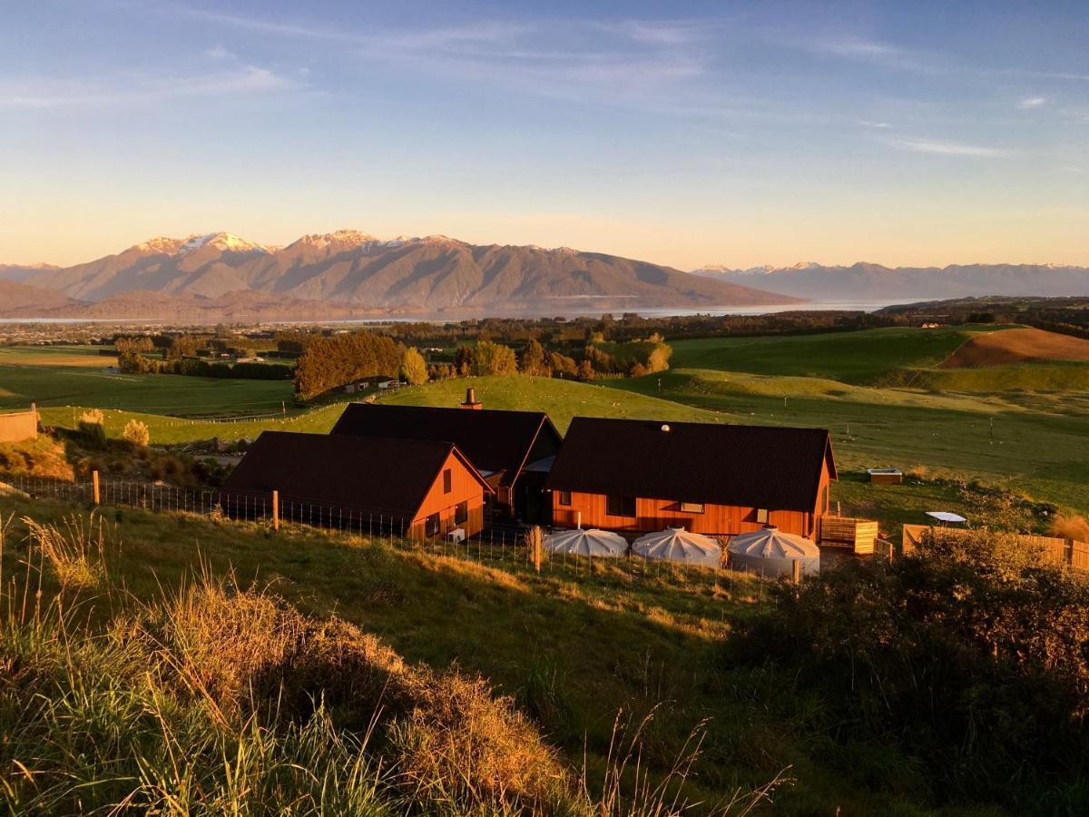 Fiordland Eco-Retreat -- Panoramic Views -- Hot Tub Villa Te Anau Exterior photo